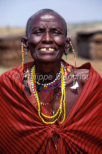 kenya 10.JPG - Femme MasaiRéserve de Masai MaraMasai Mara National ReserveKenya